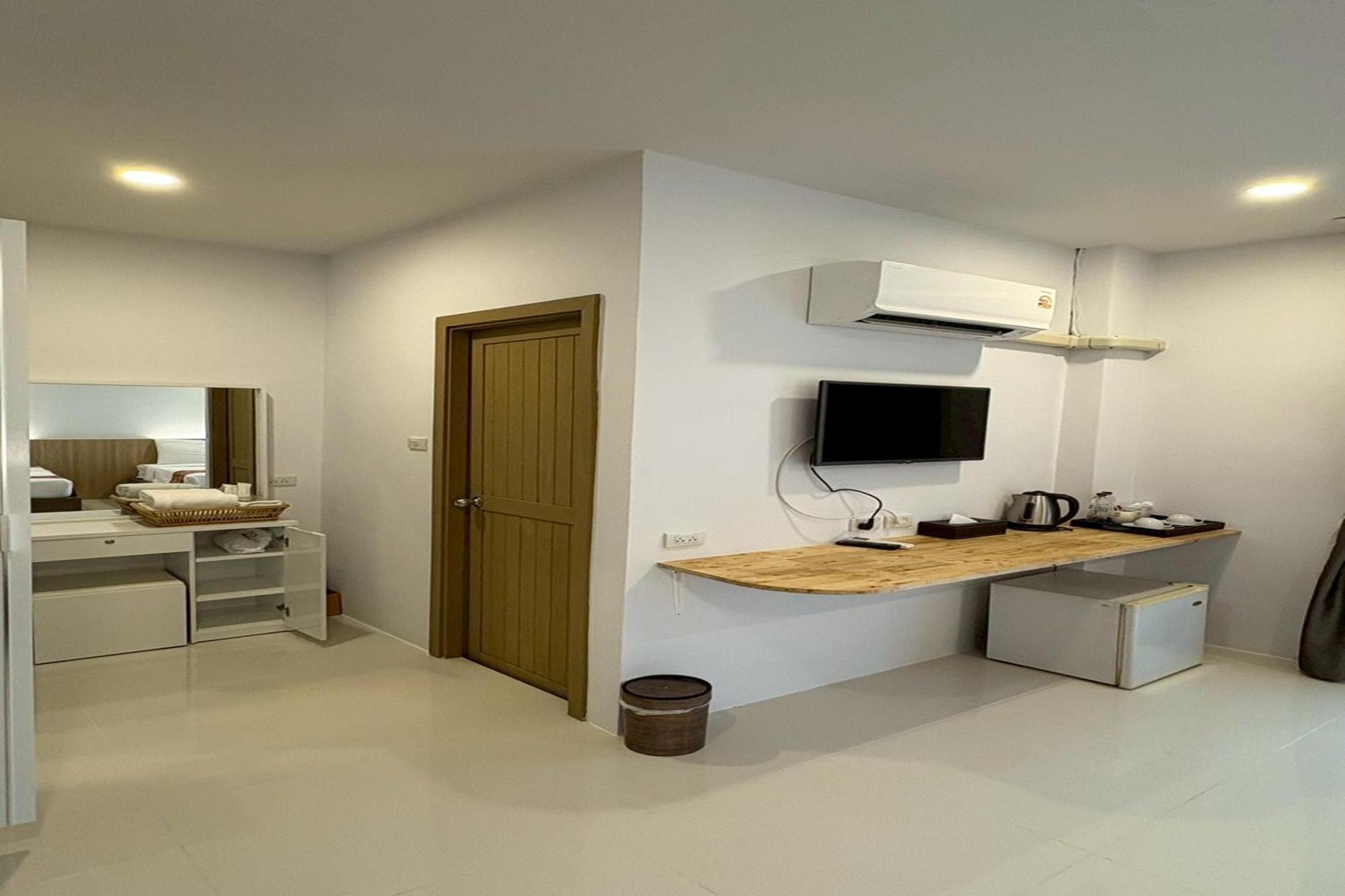 Nim Hotel
