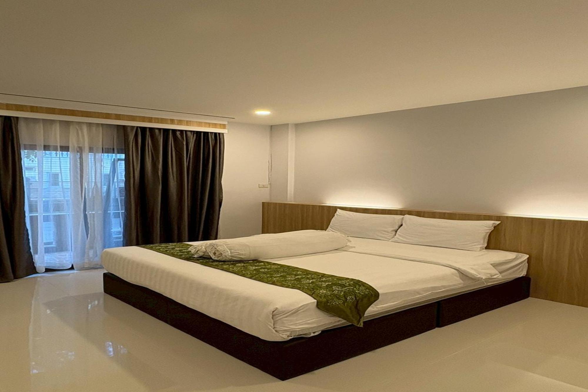 Nim Hotel 3*
